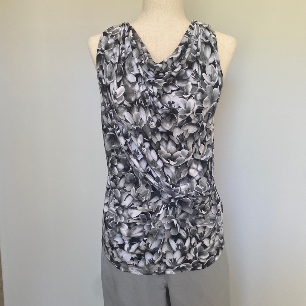 Michael Kors Sleeveless Blouse Size Medium